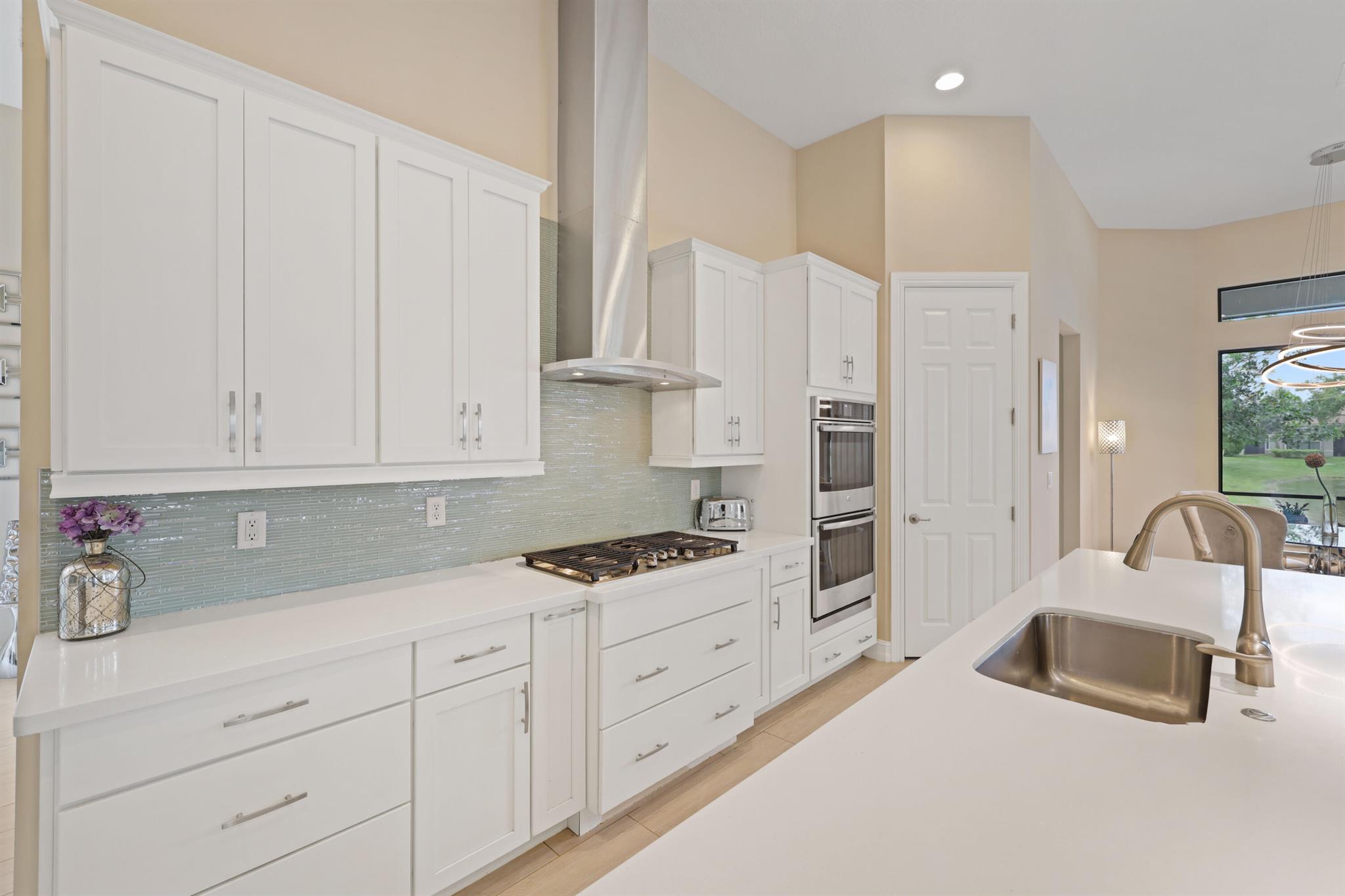 12085 Kalmar Circle S