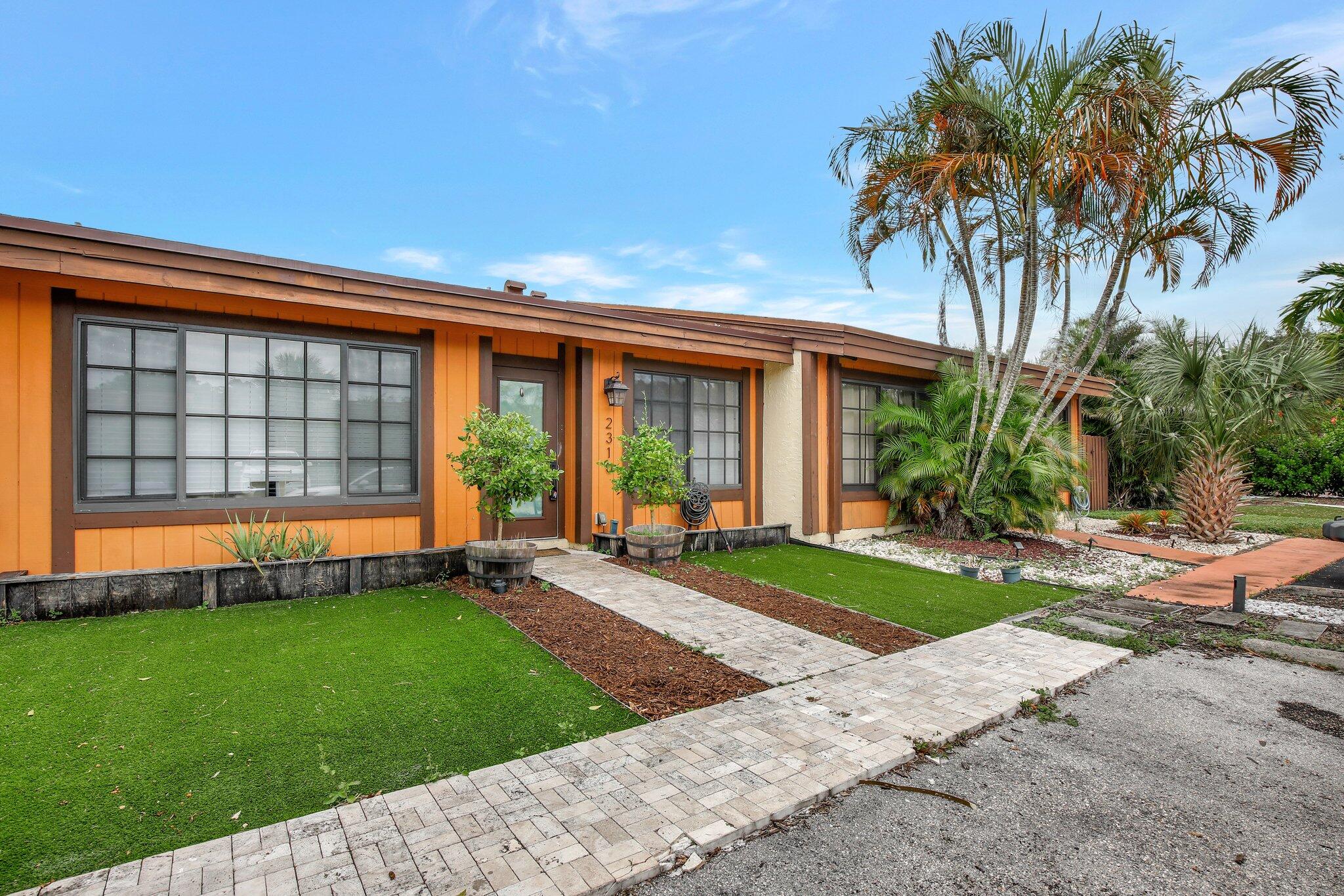 2310 Dogwood Court