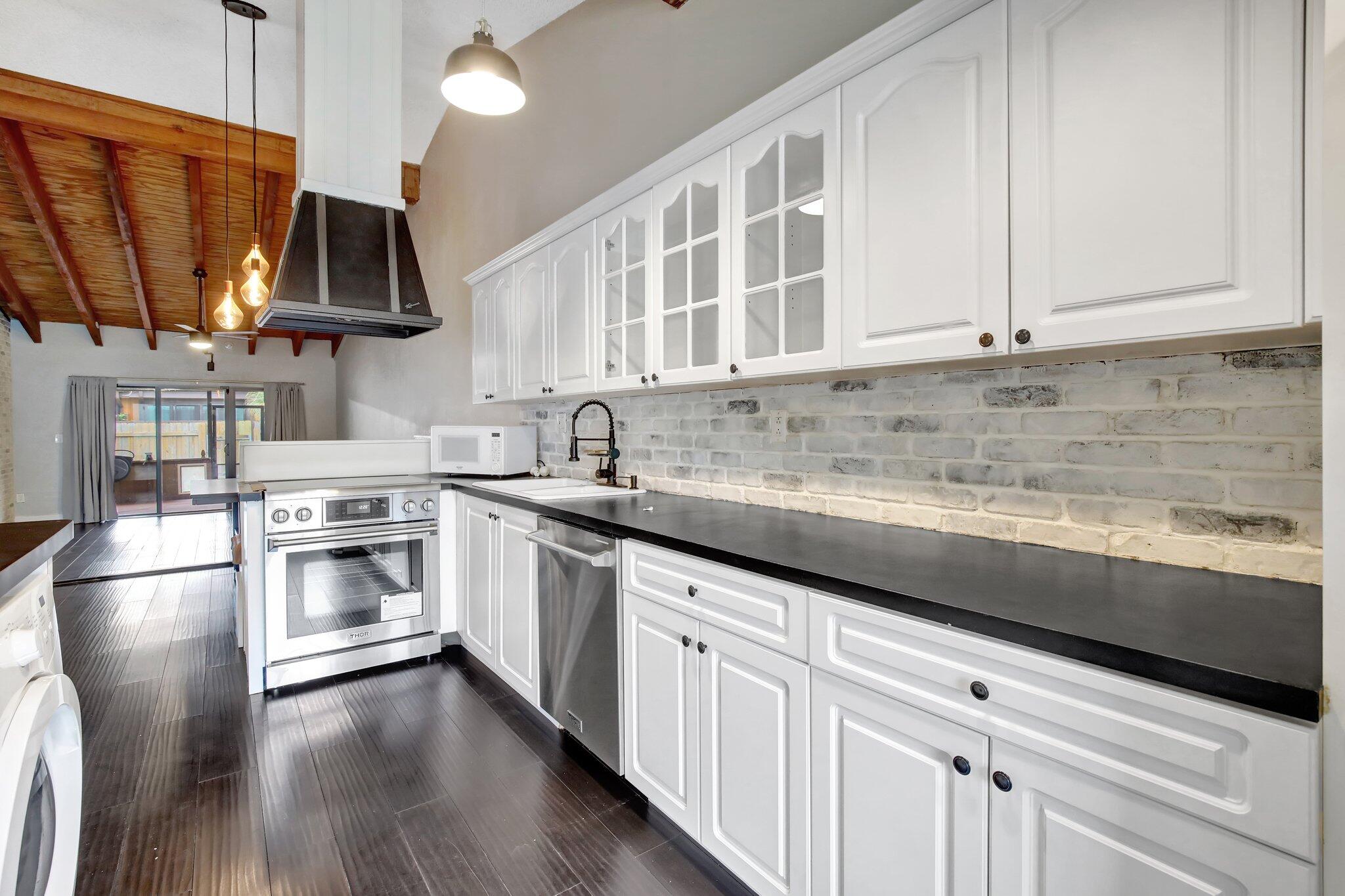 2310 Dogwood Court