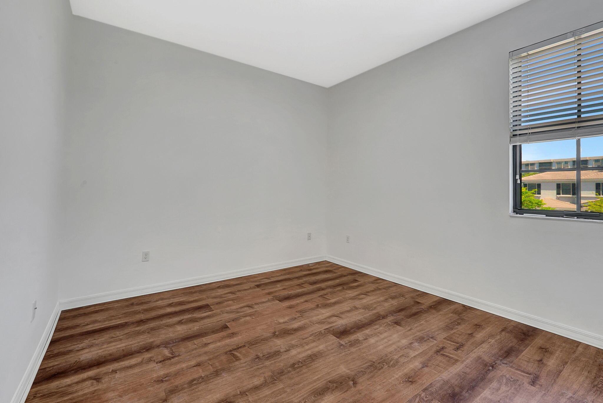 972 NE 193rd Terrace