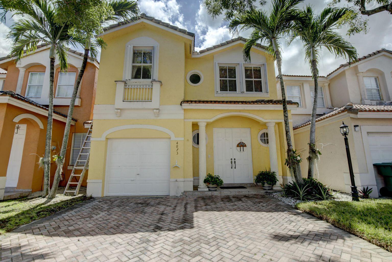 4873 NW 107th Path