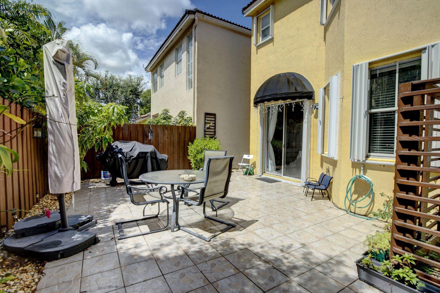 4873 NW 107th Path