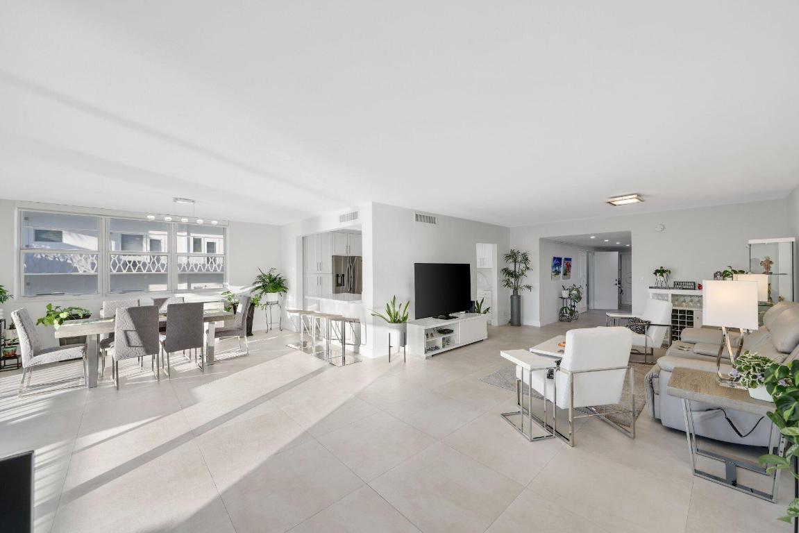 10180 W Bay Harbor Drive 2c