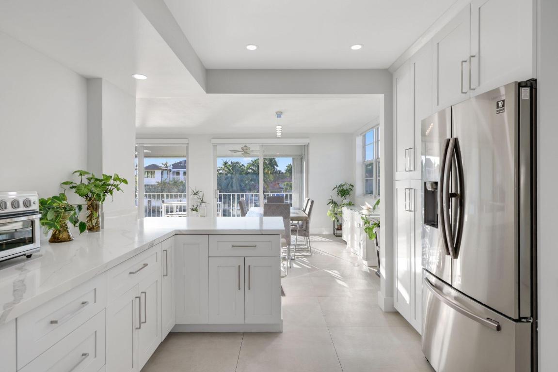 10180 W Bay Harbor Drive 2c