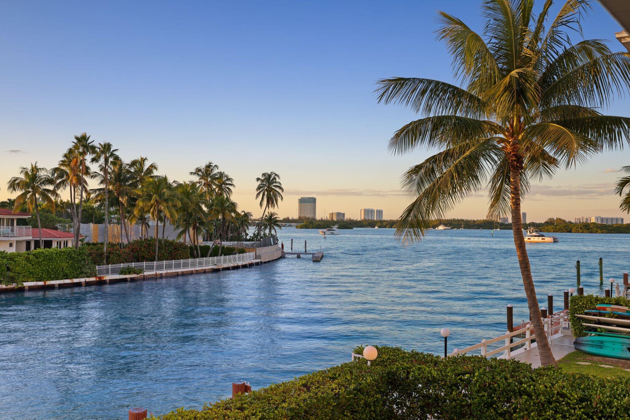 10180 W Bay Harbor Drive 2c