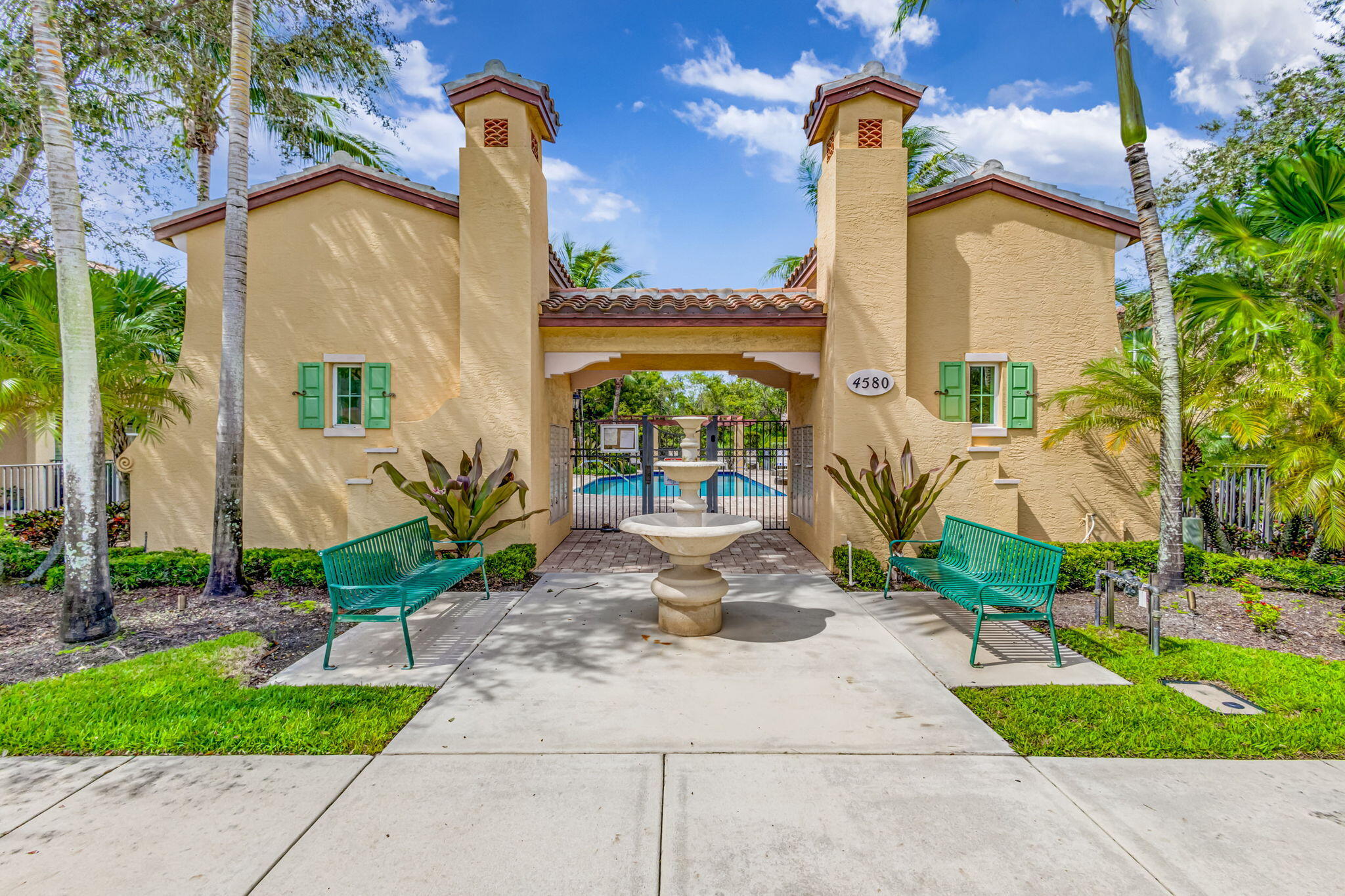 4543 Mediterranean Circle, Palm Beach Gardens