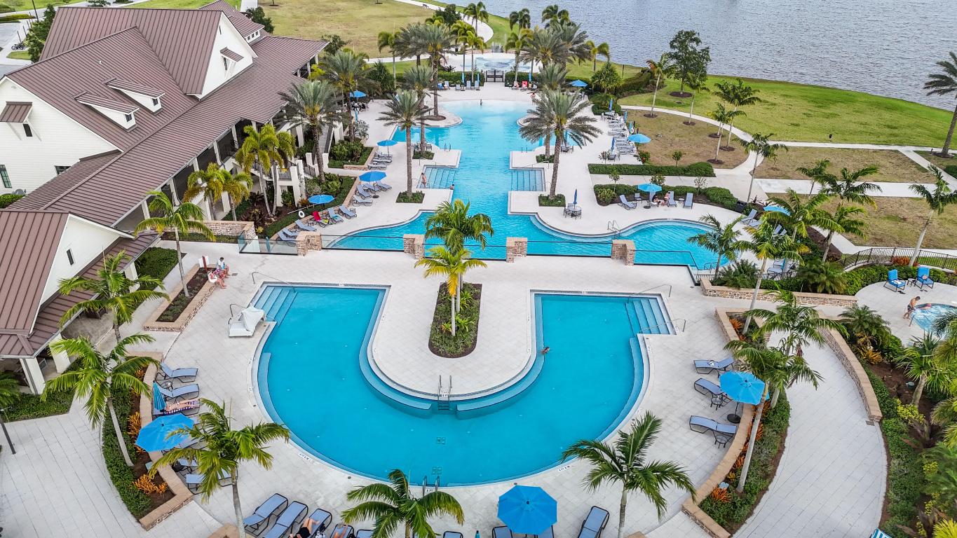 19545 Broad Shore Walk, Loxahatchee