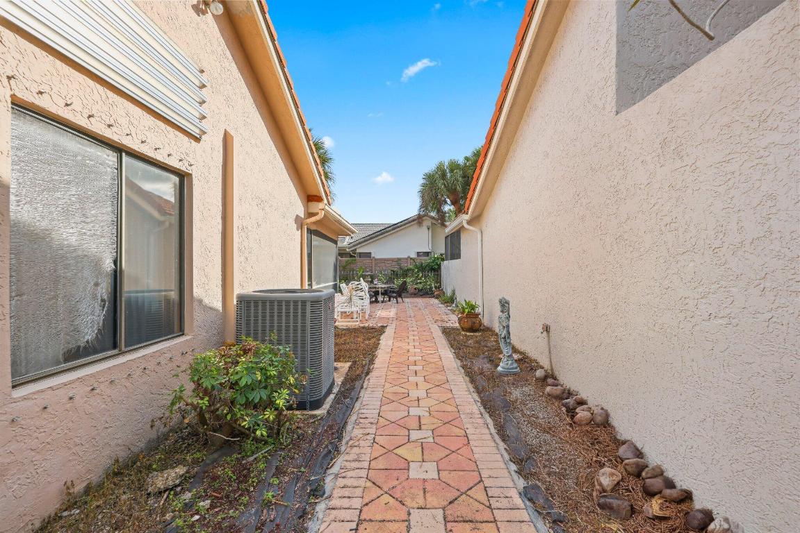 10678 Santa Laguna Drive, Boca Raton