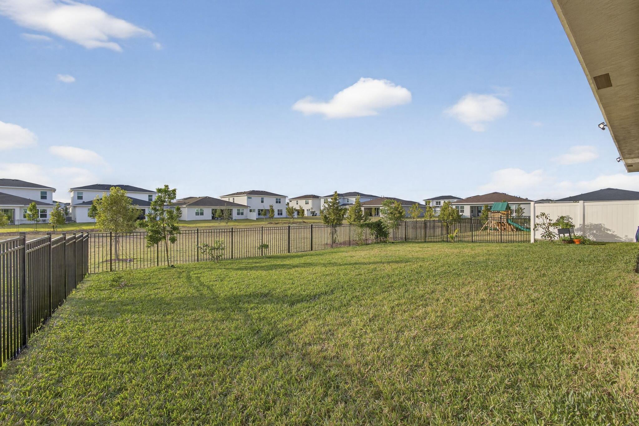 1543 Stockbridge Street