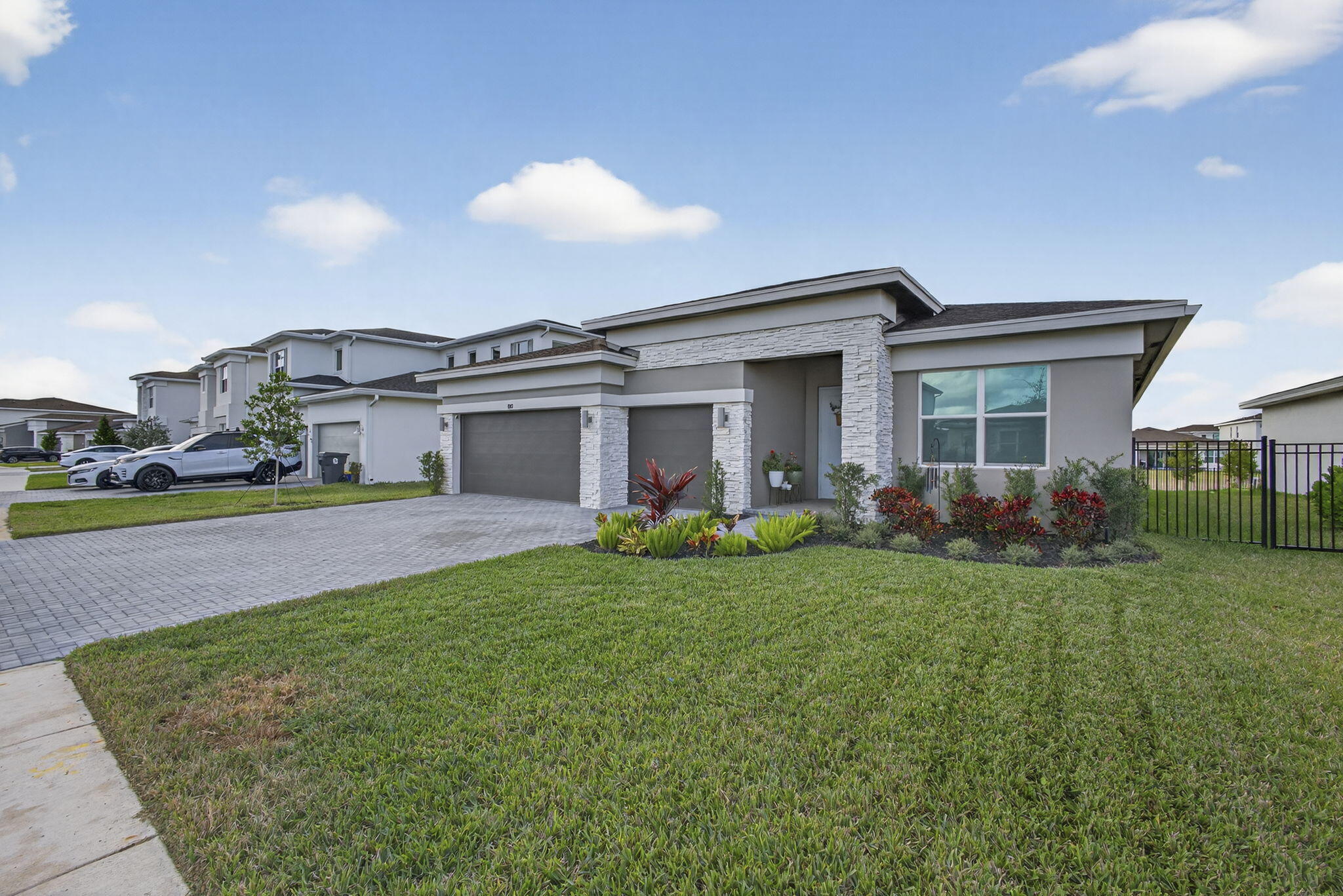 1543 Stockbridge Street