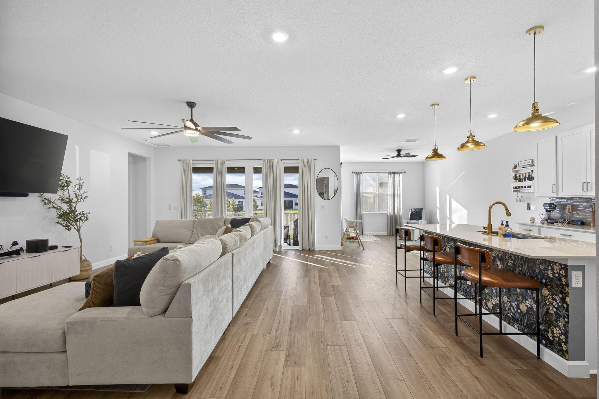 1543 Stockbridge Street