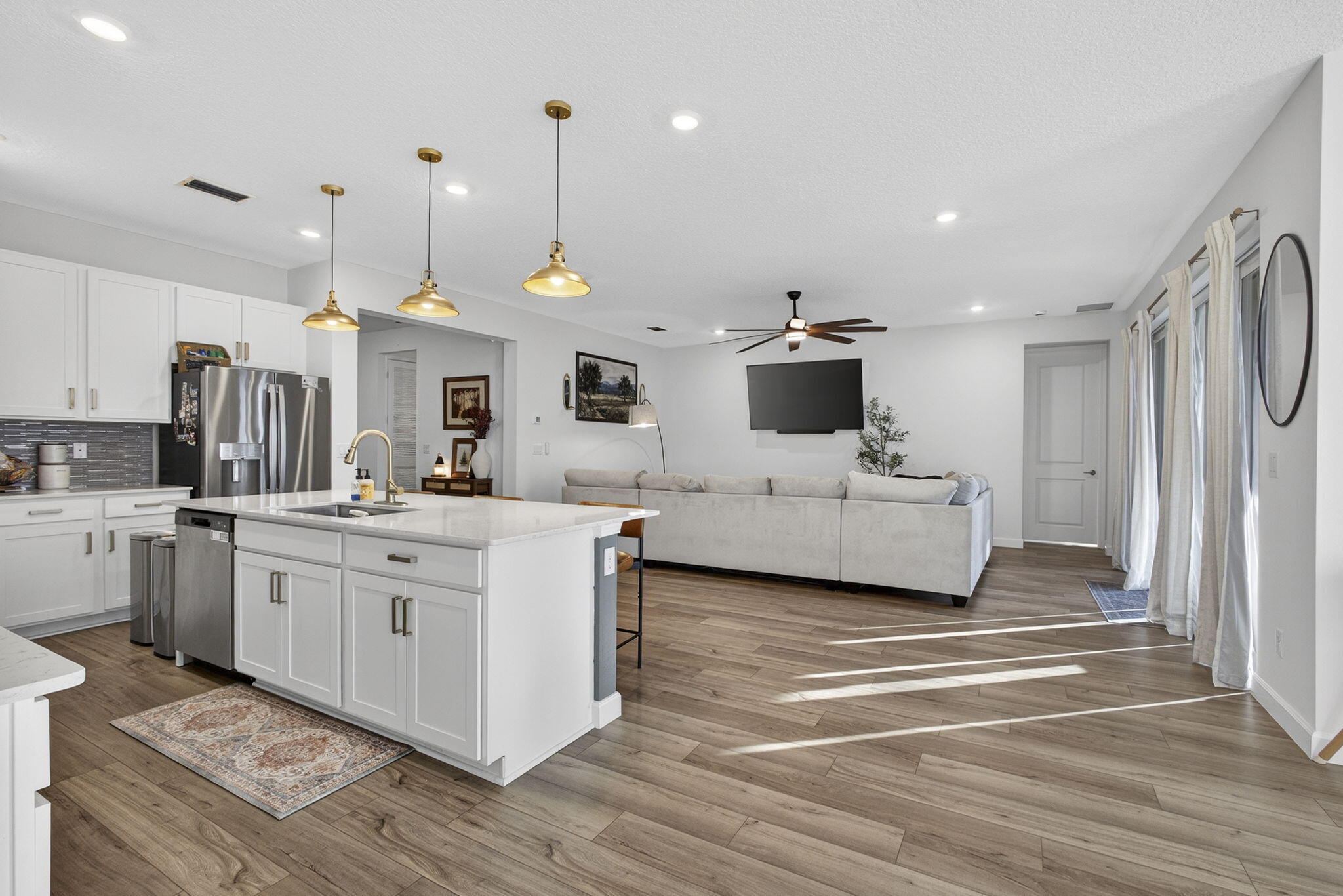 1543 Stockbridge Street