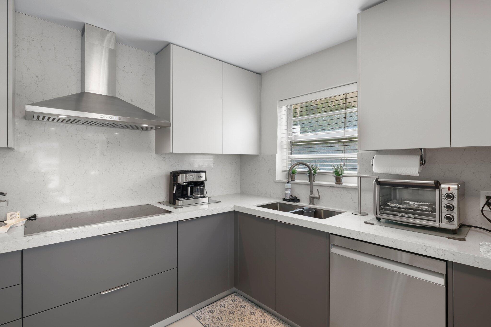 10180 W Bay Harbor Drive 2a