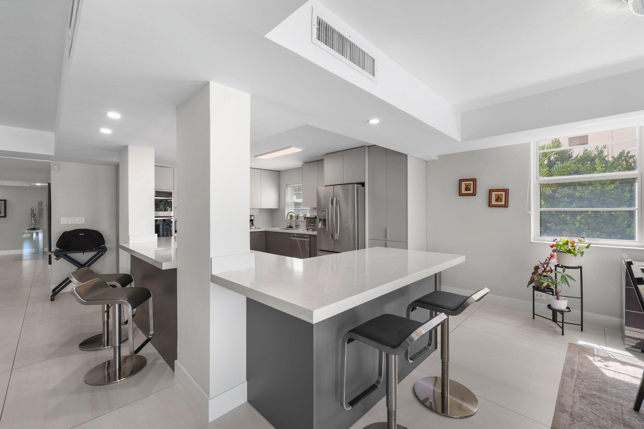 10180 W Bay Harbor Drive 2a