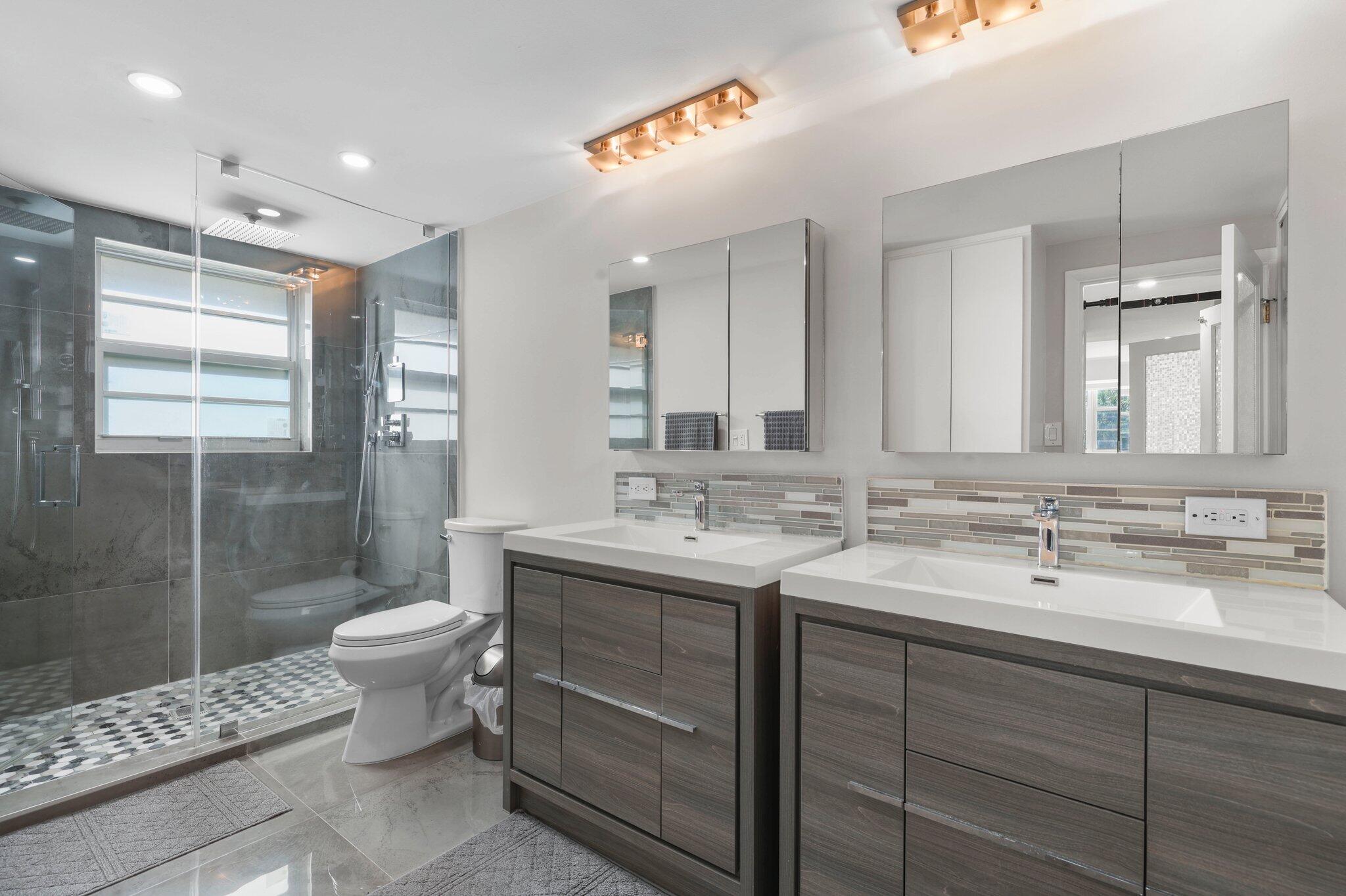 10180 W Bay Harbor Drive 2a