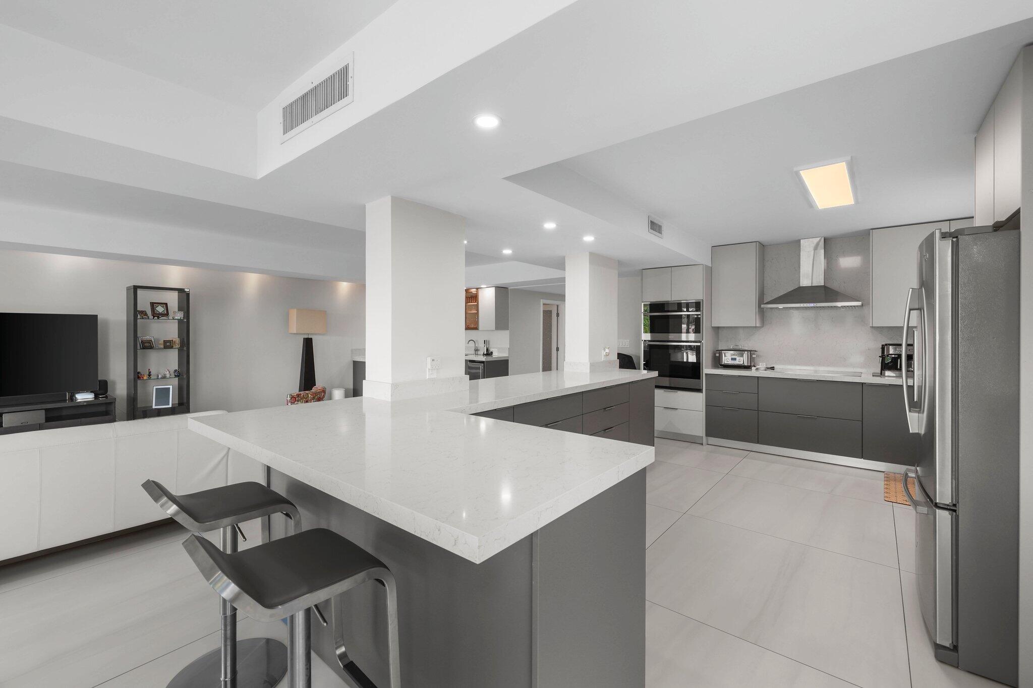 10180 W Bay Harbor Drive 2a