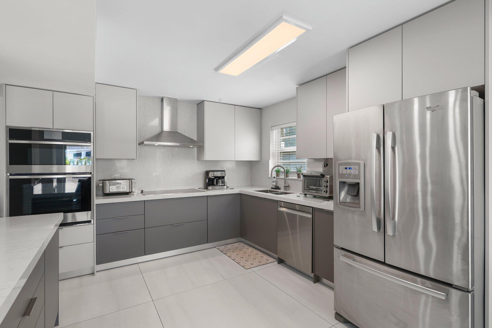 10180 W Bay Harbor Drive 2a