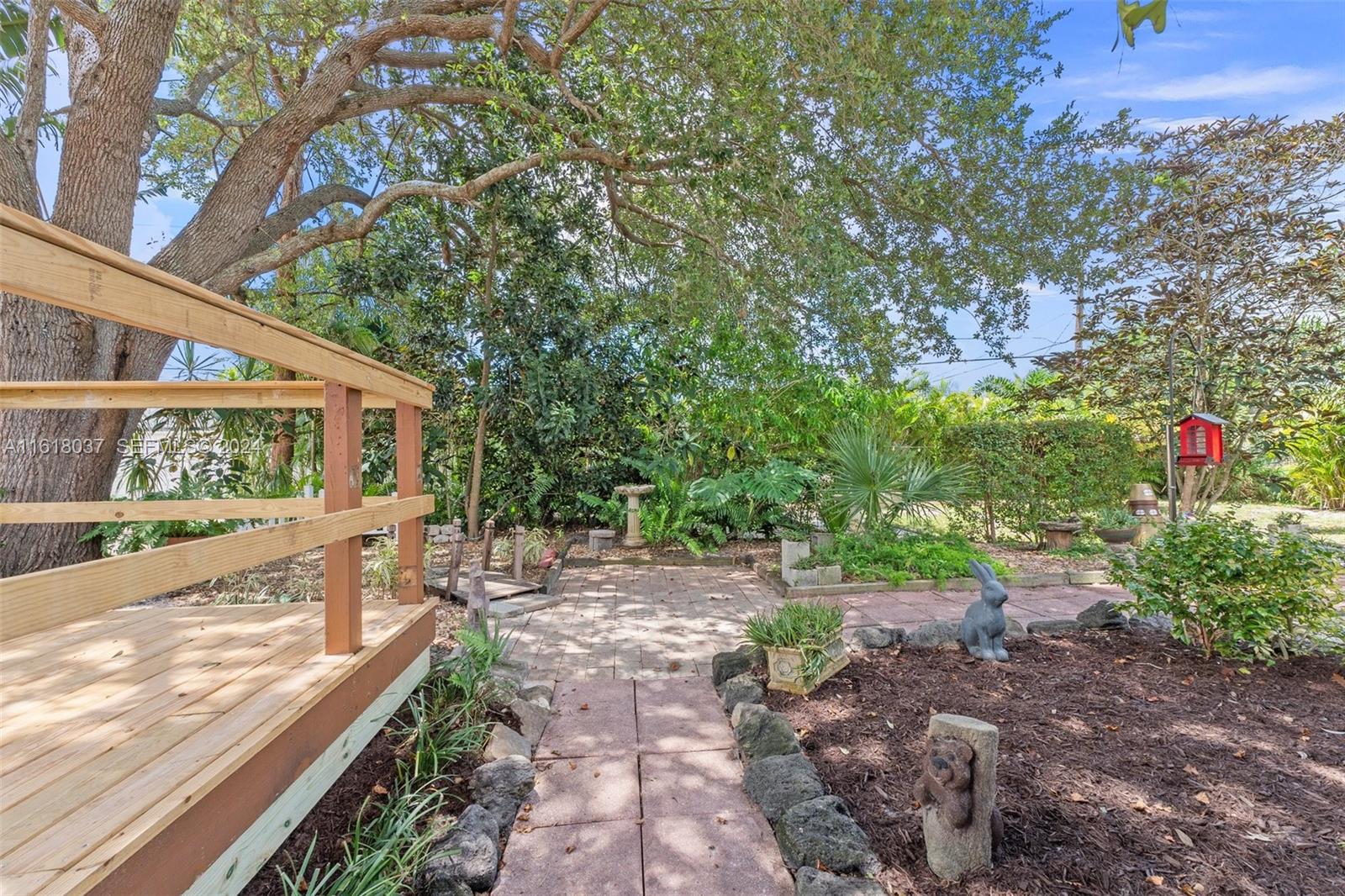 1518 SW Apache Avenue, Port St. Lucie