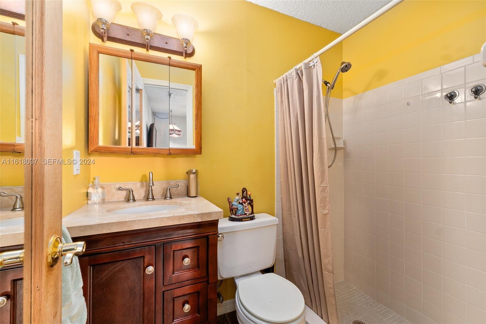 1518 SW Apache Avenue, Port St. Lucie
