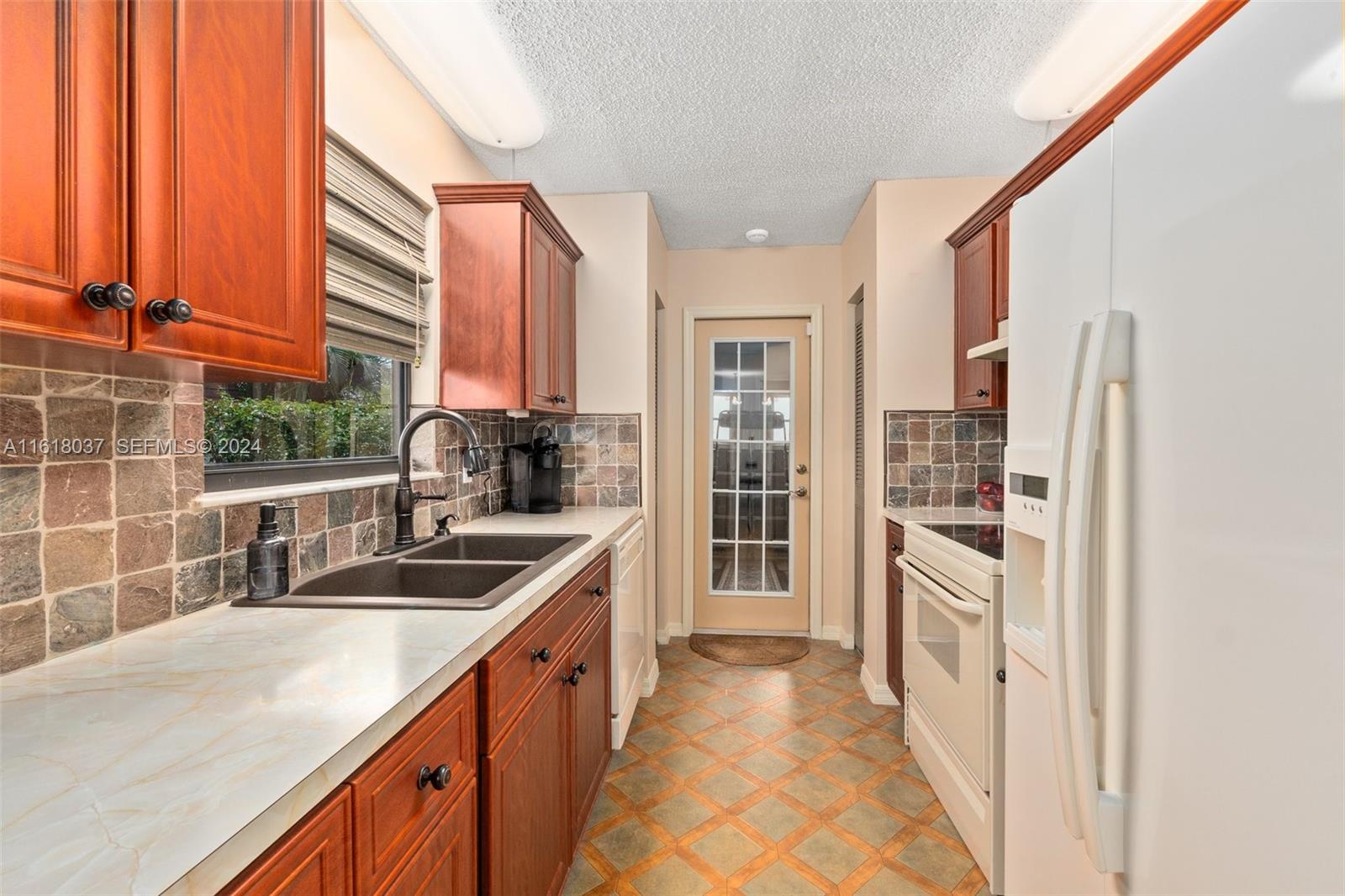 1518 SW Apache Avenue, Port St. Lucie