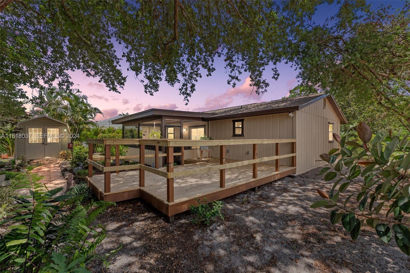 1518 SW Apache Avenue, Port St. Lucie