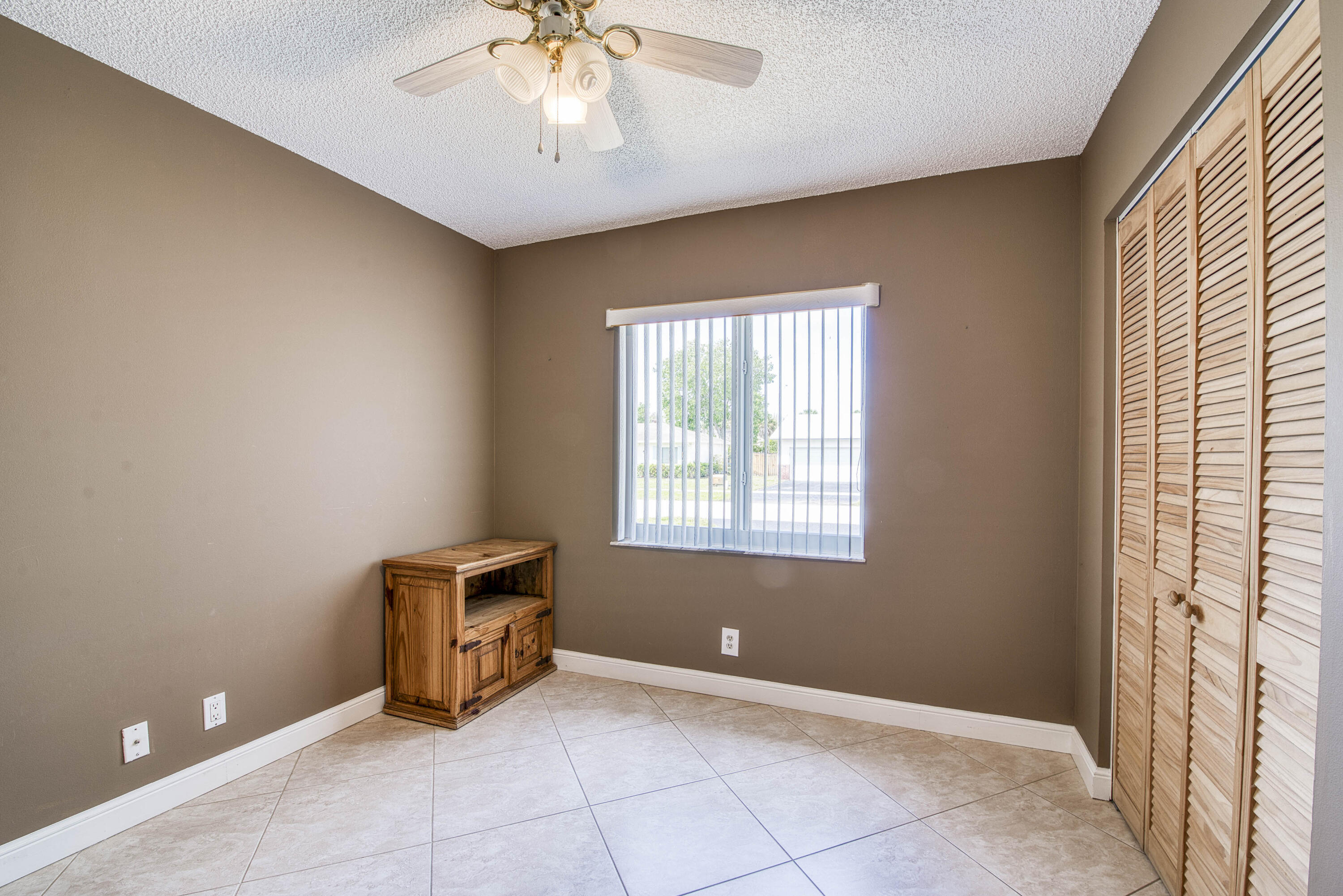 19468 Delaware Circle