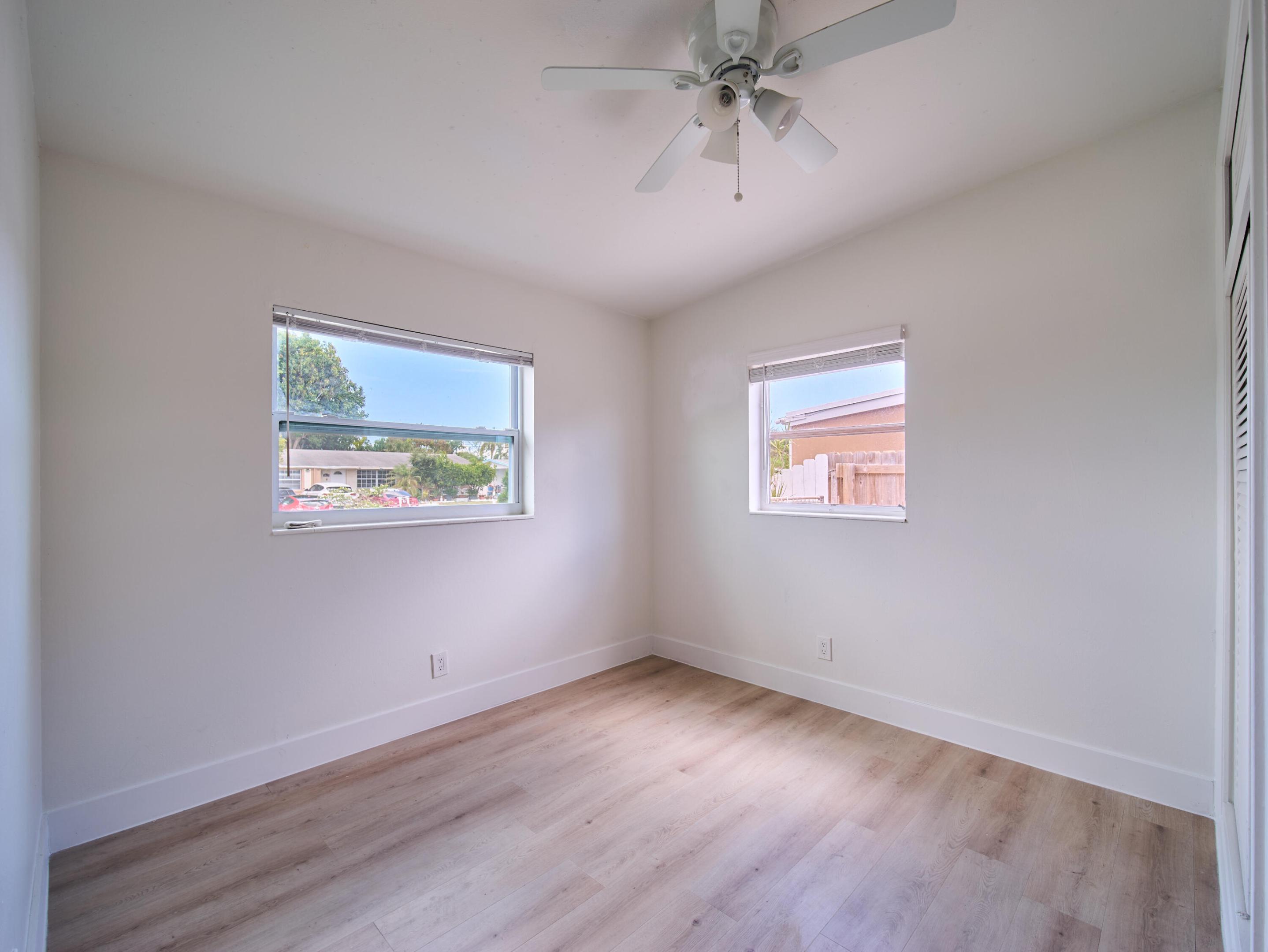 3686 Gull Road, Cabana Colony