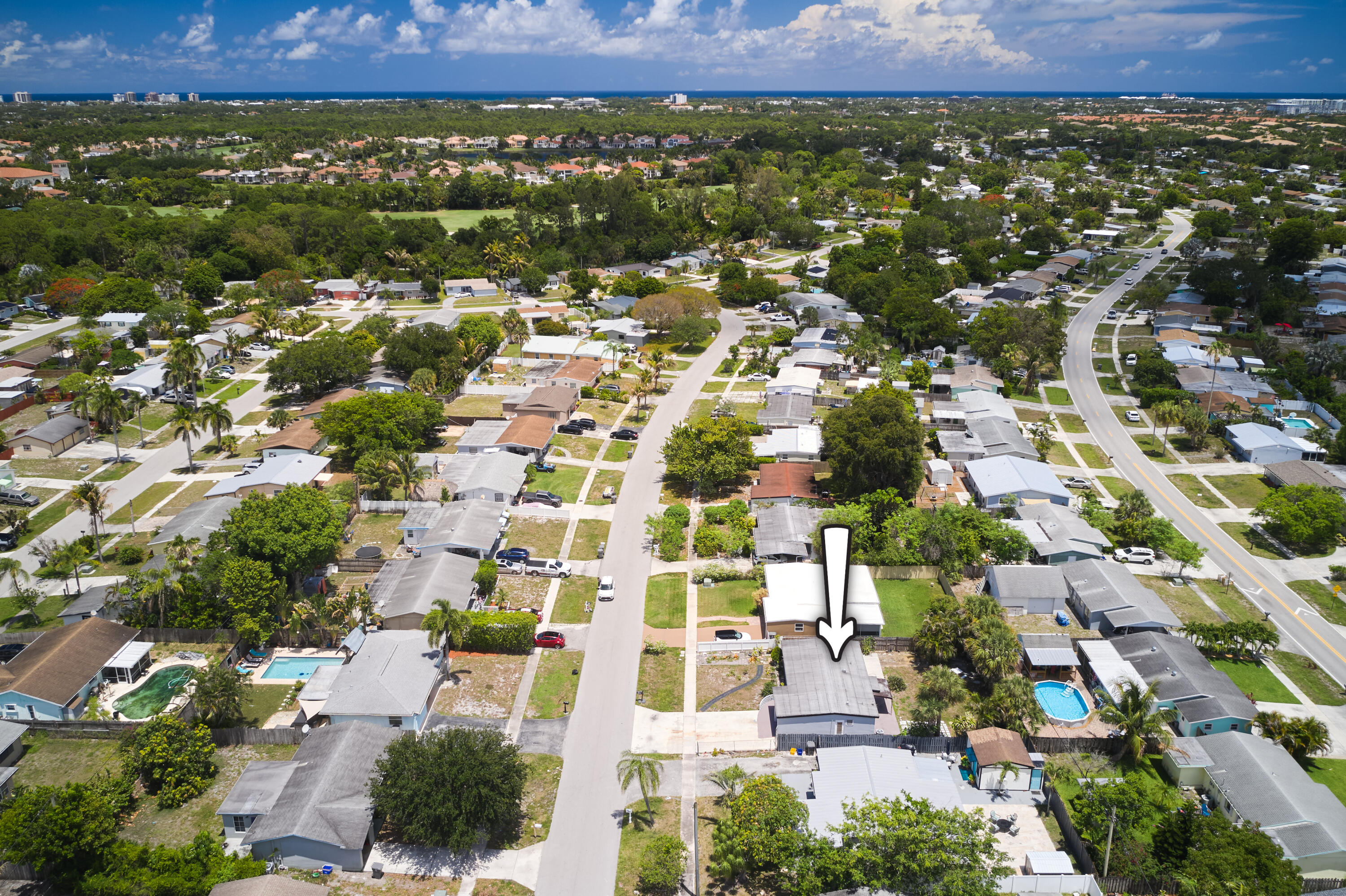 3686 Gull Road, Cabana Colony