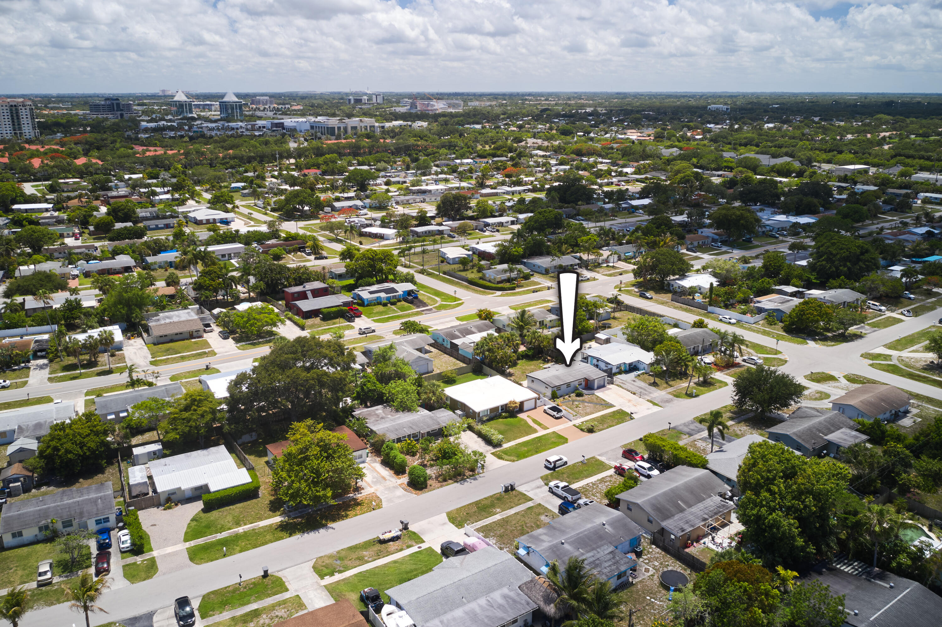 3686 Gull Road, Cabana Colony