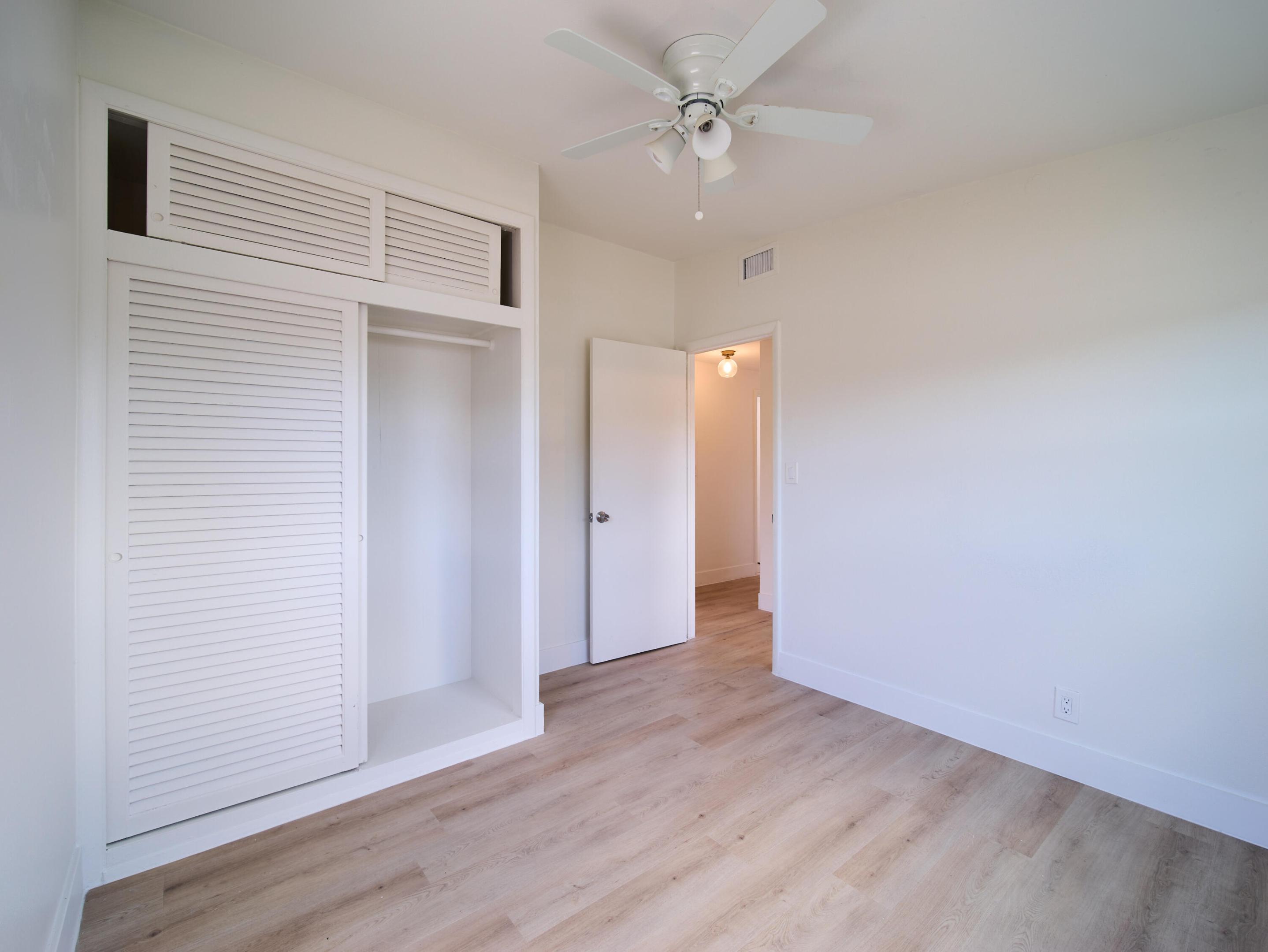 3686 Gull Road, Cabana Colony