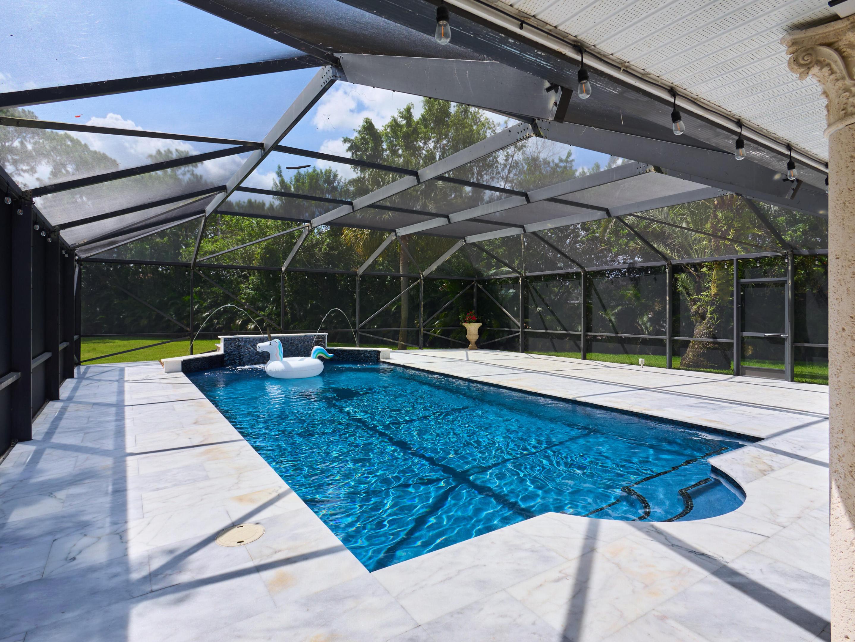 8066 Grapeview Boulevard