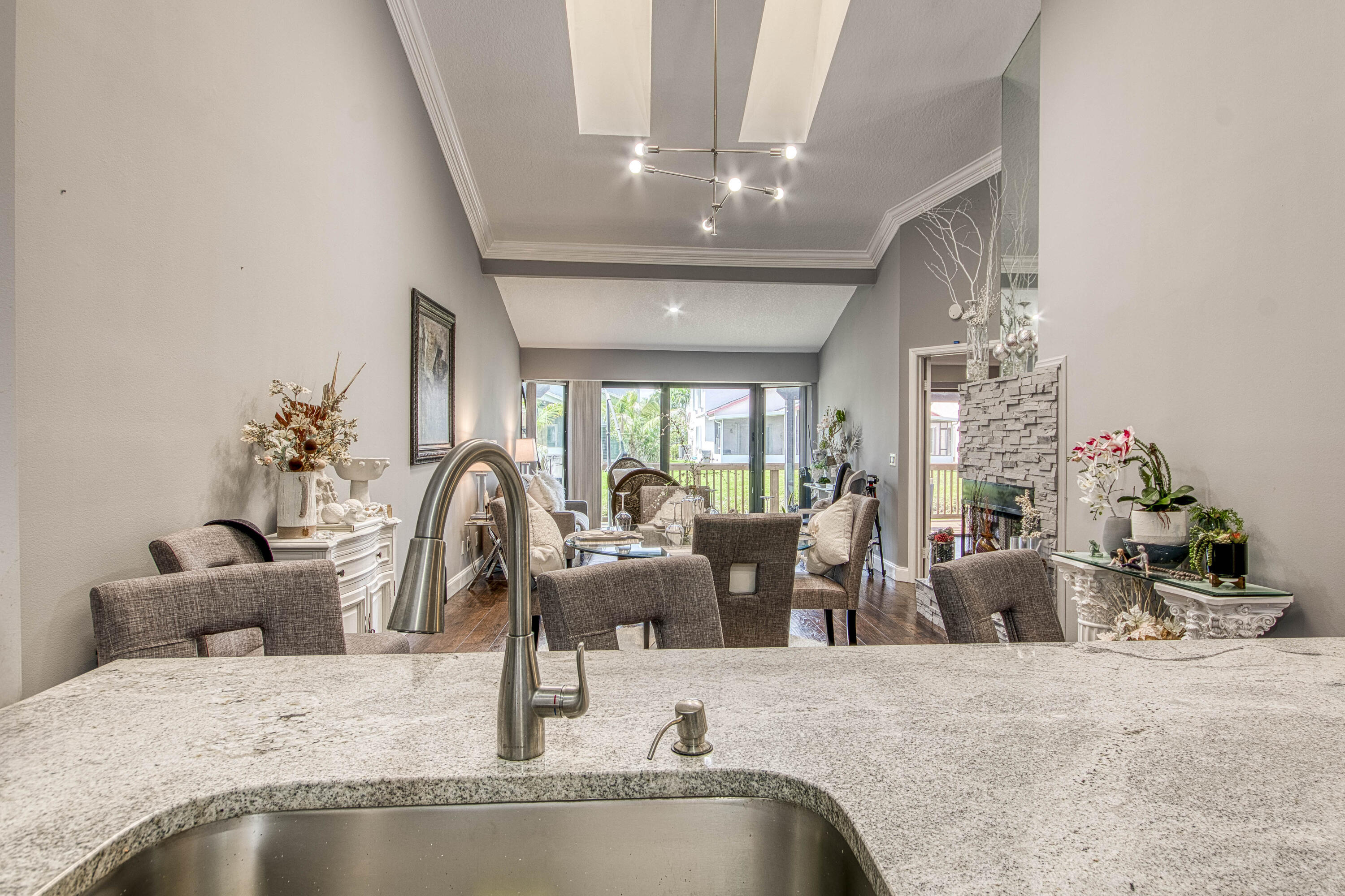 109 Landings Boulevard