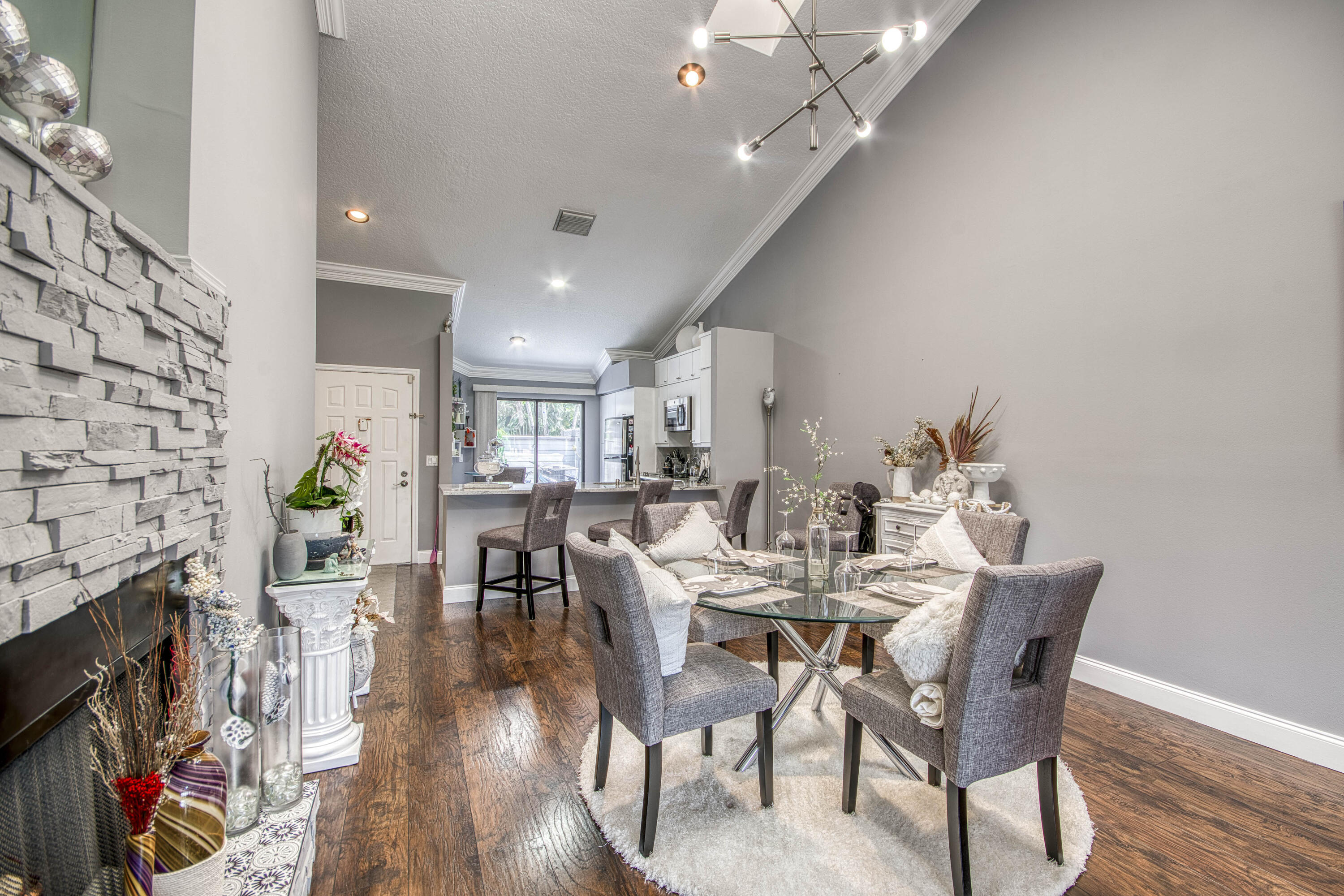 109 Landings Boulevard