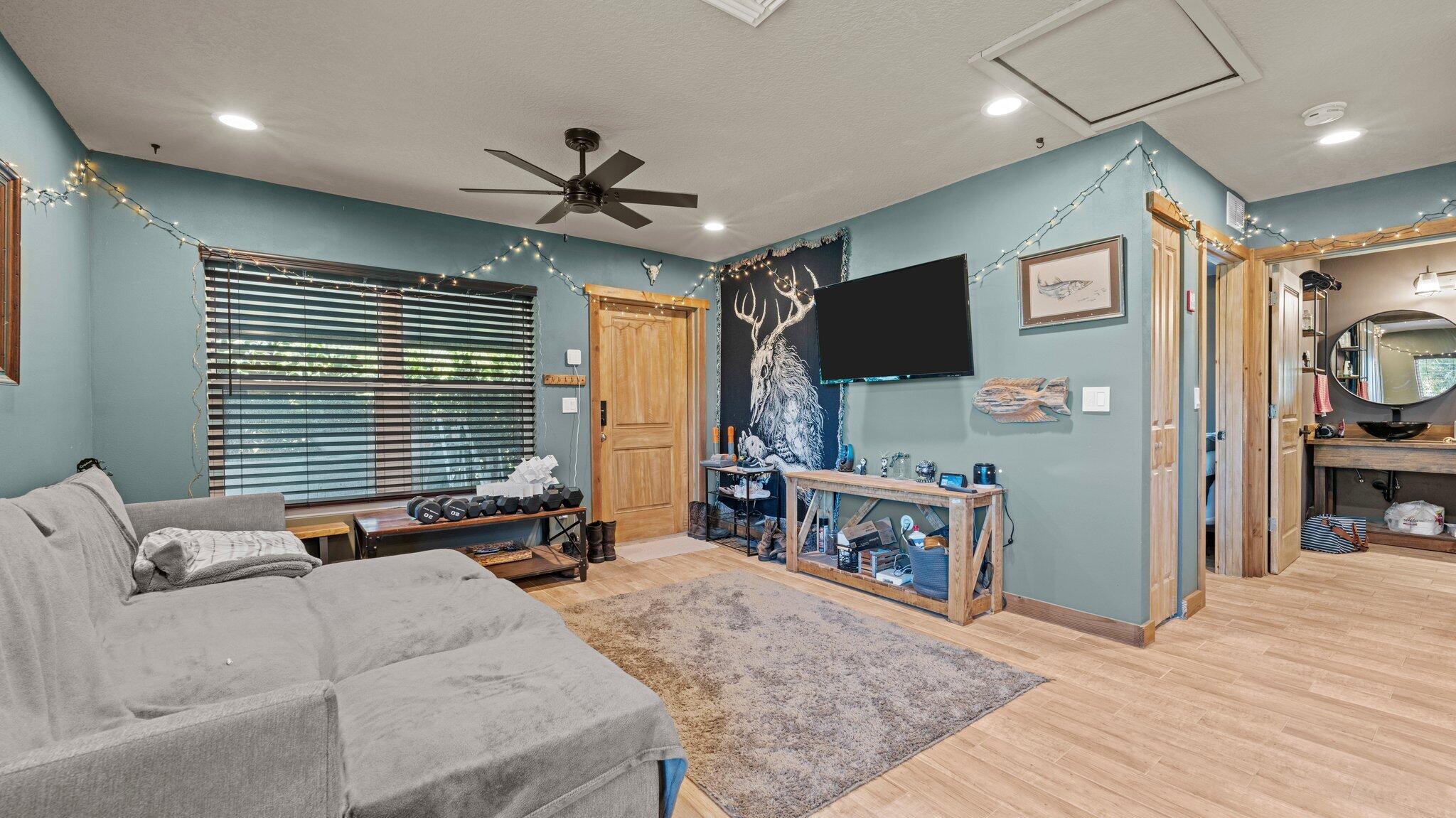 17813 93rd Road N