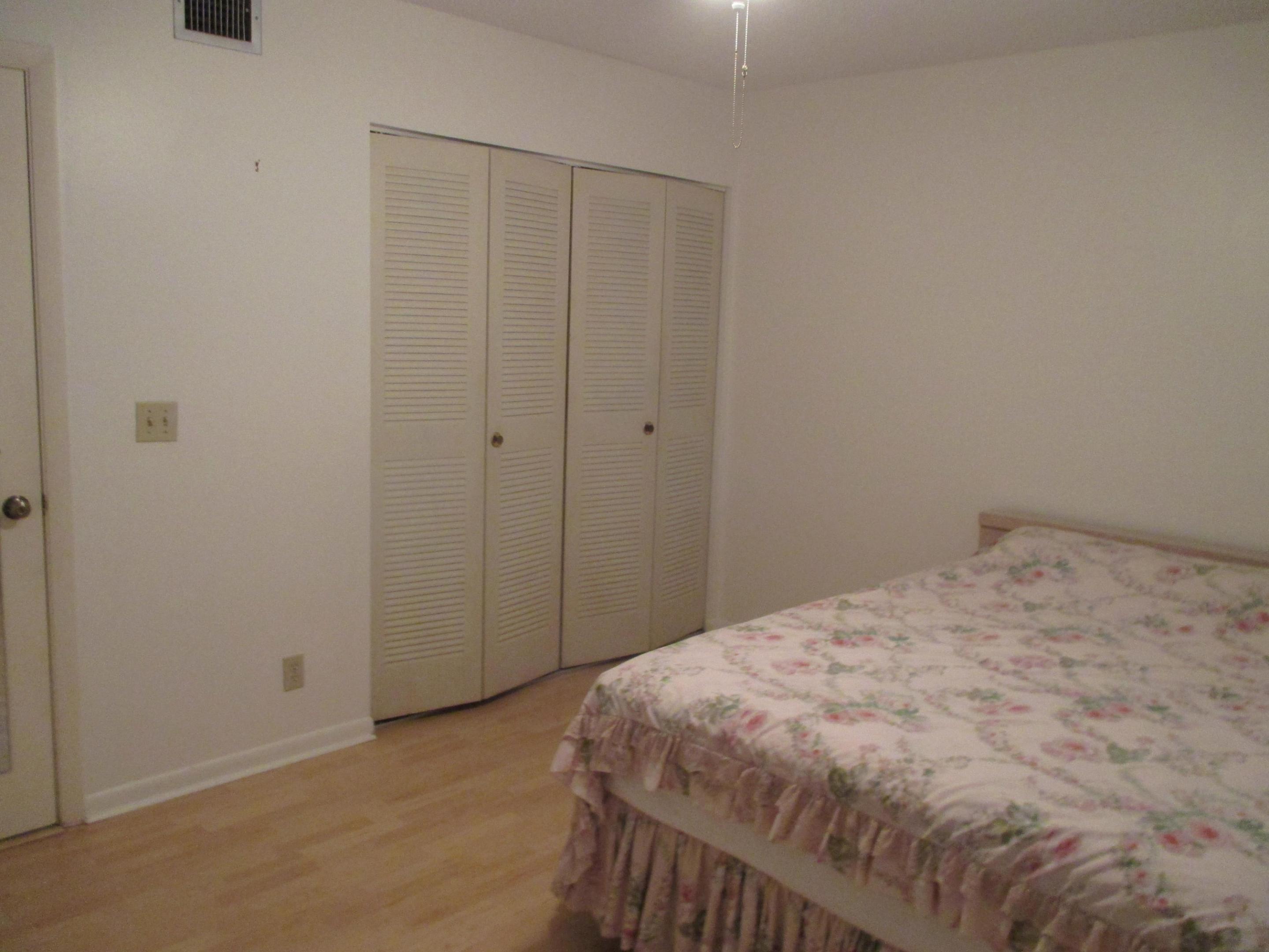 206 Lake Meryl Drive