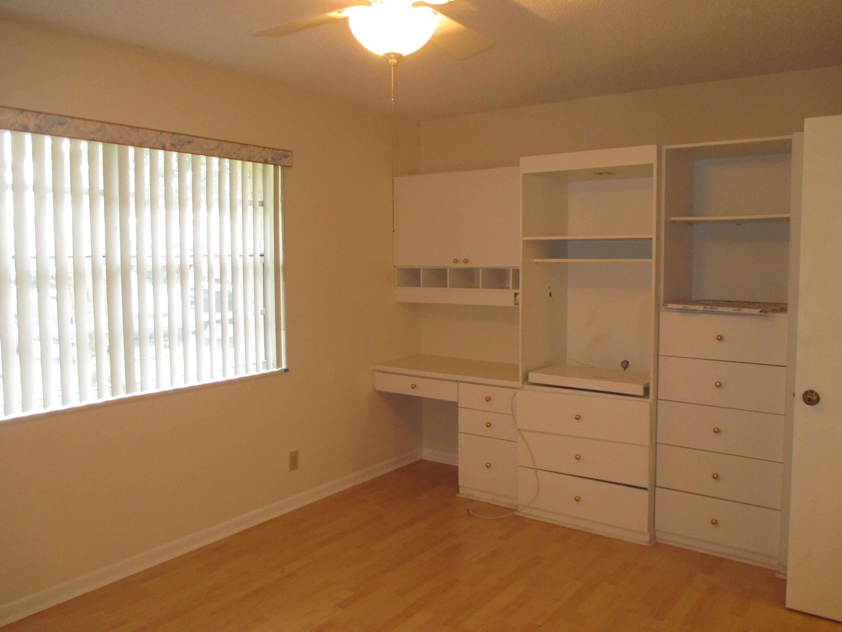 206 Lake Meryl Drive