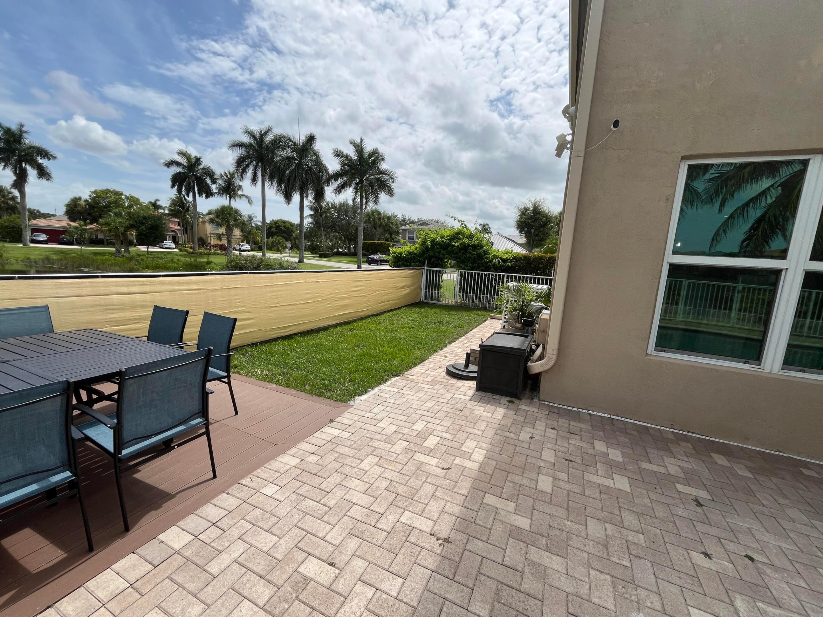 7576 Savannah Lane