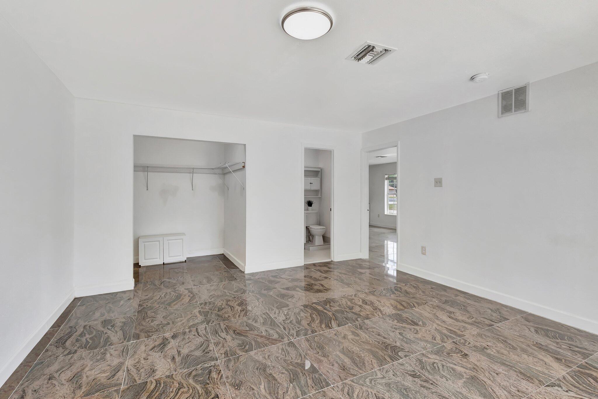 16412 62nd Road N
