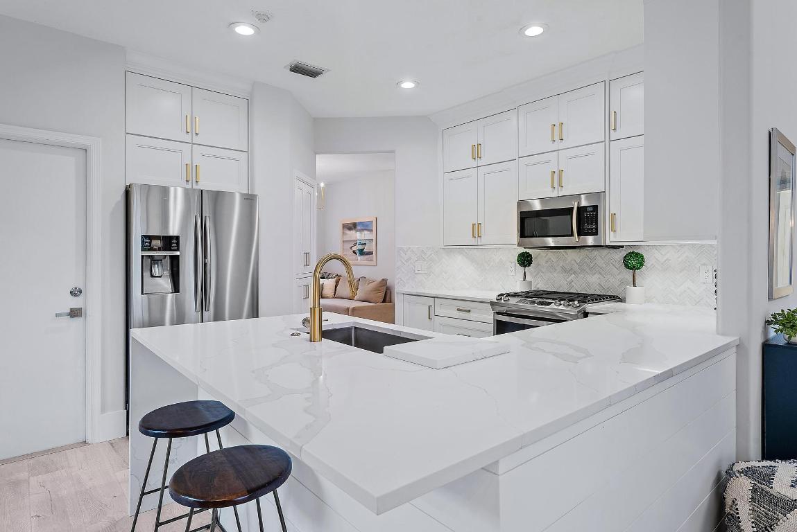 8307 Quail Meadow Way