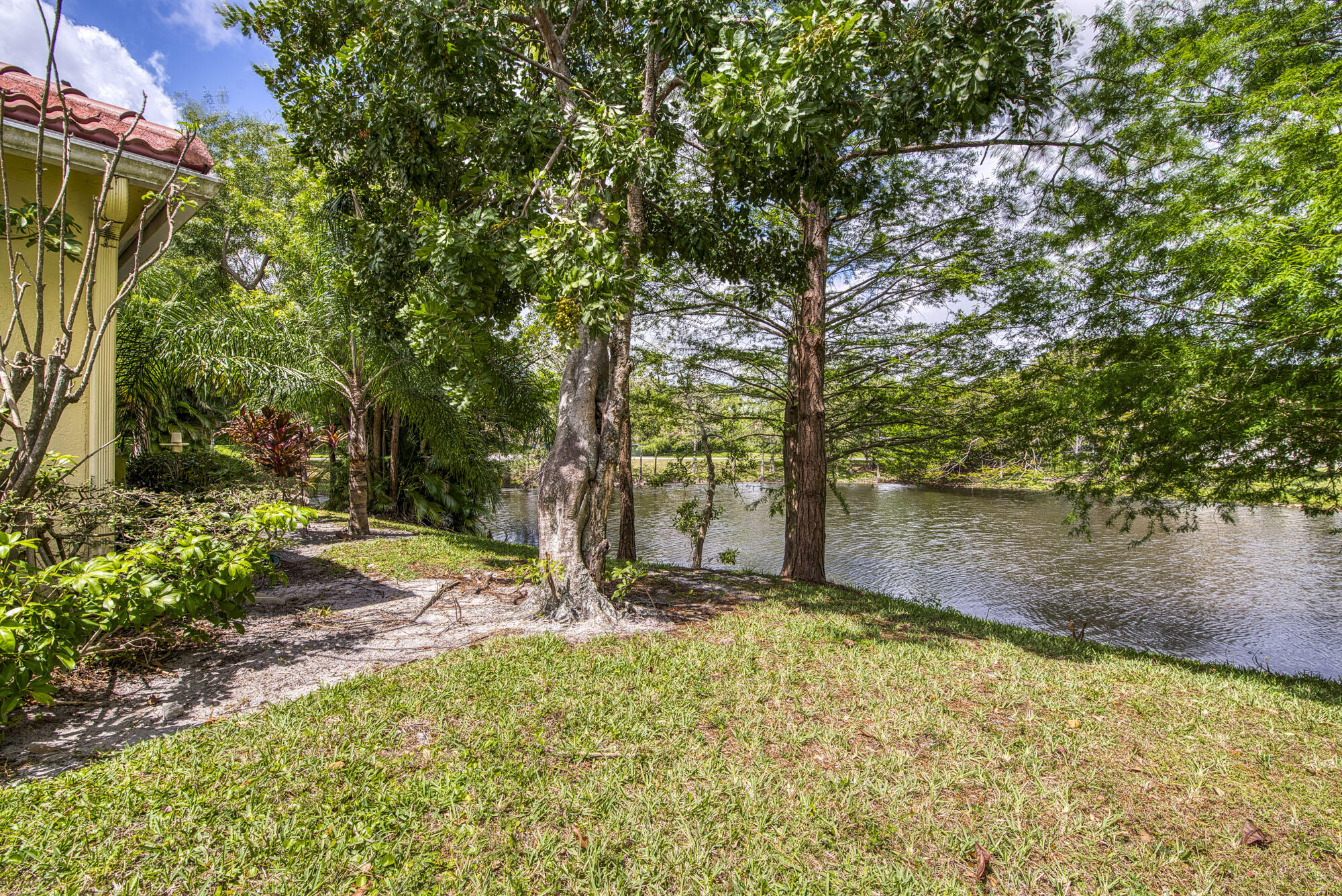 104 Cove Road