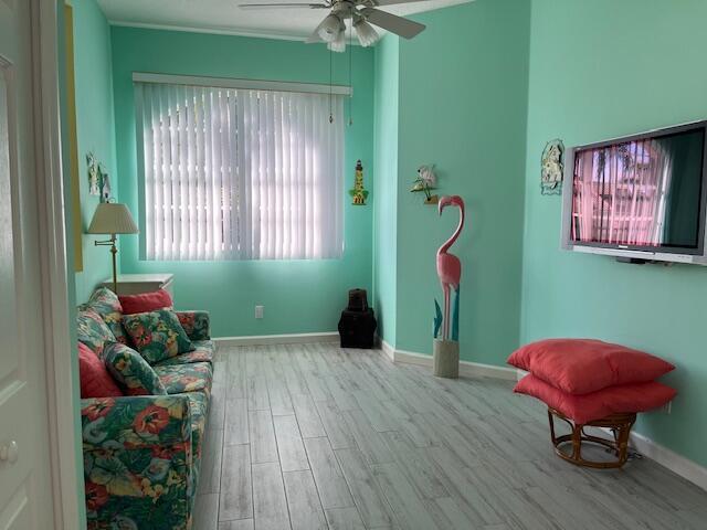 813 SW Saint Andrews Cove