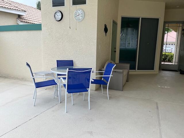 813 SW Saint Andrews Cove