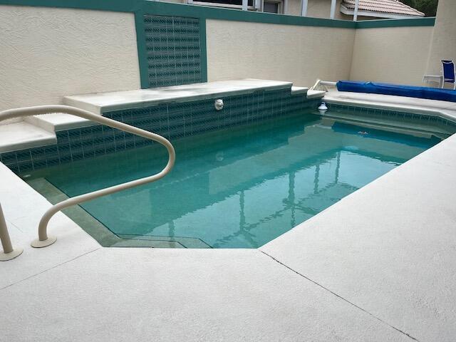 813 SW Saint Andrews Cove