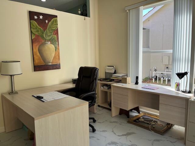 813 SW Saint Andrews Cove