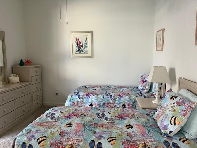 813 SW Saint Andrews Cove