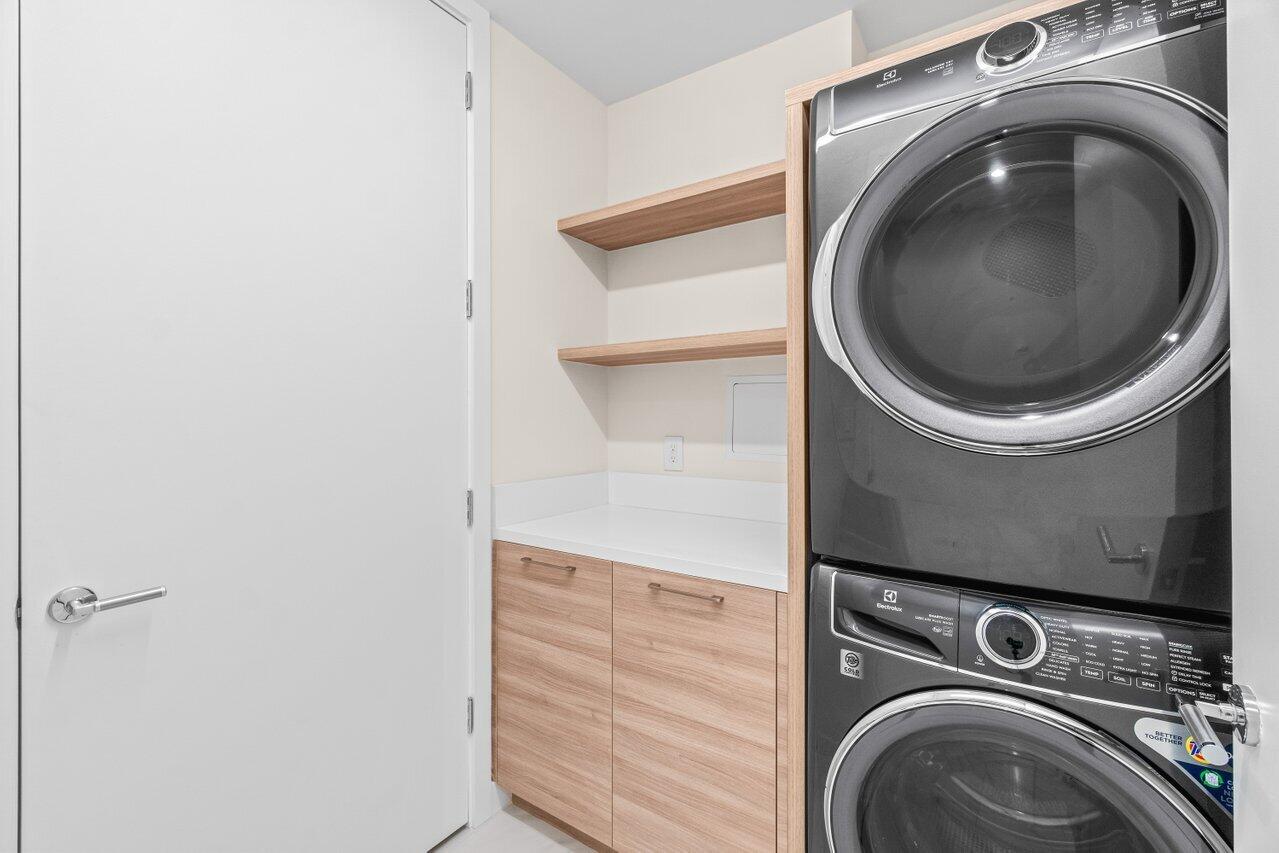 220 SE Mizner Boulevard 409