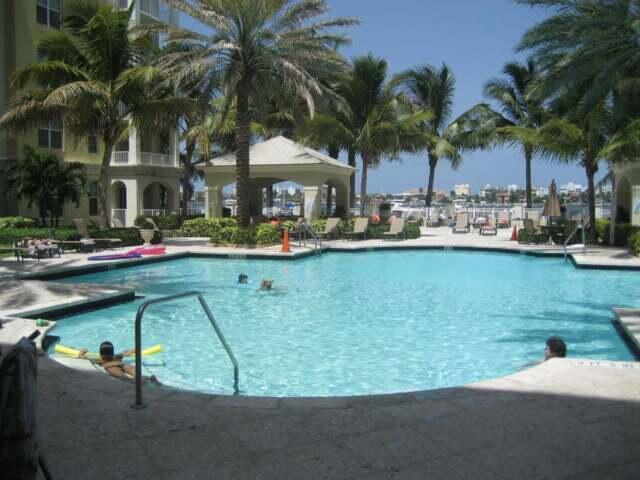 802 W Windward Way 211