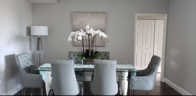 802 W Windward Way 211