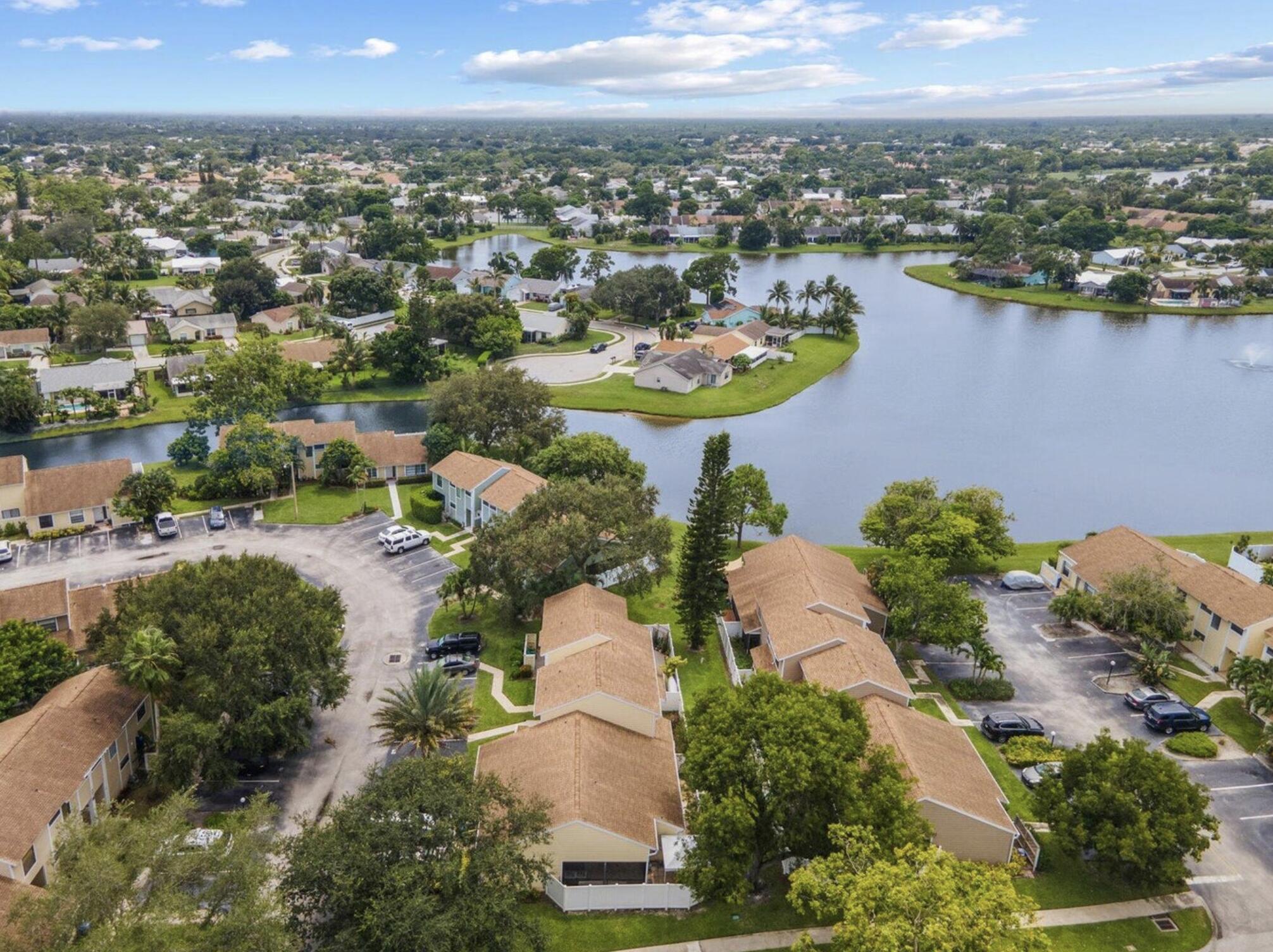 402 Lakewood Court Court 2b