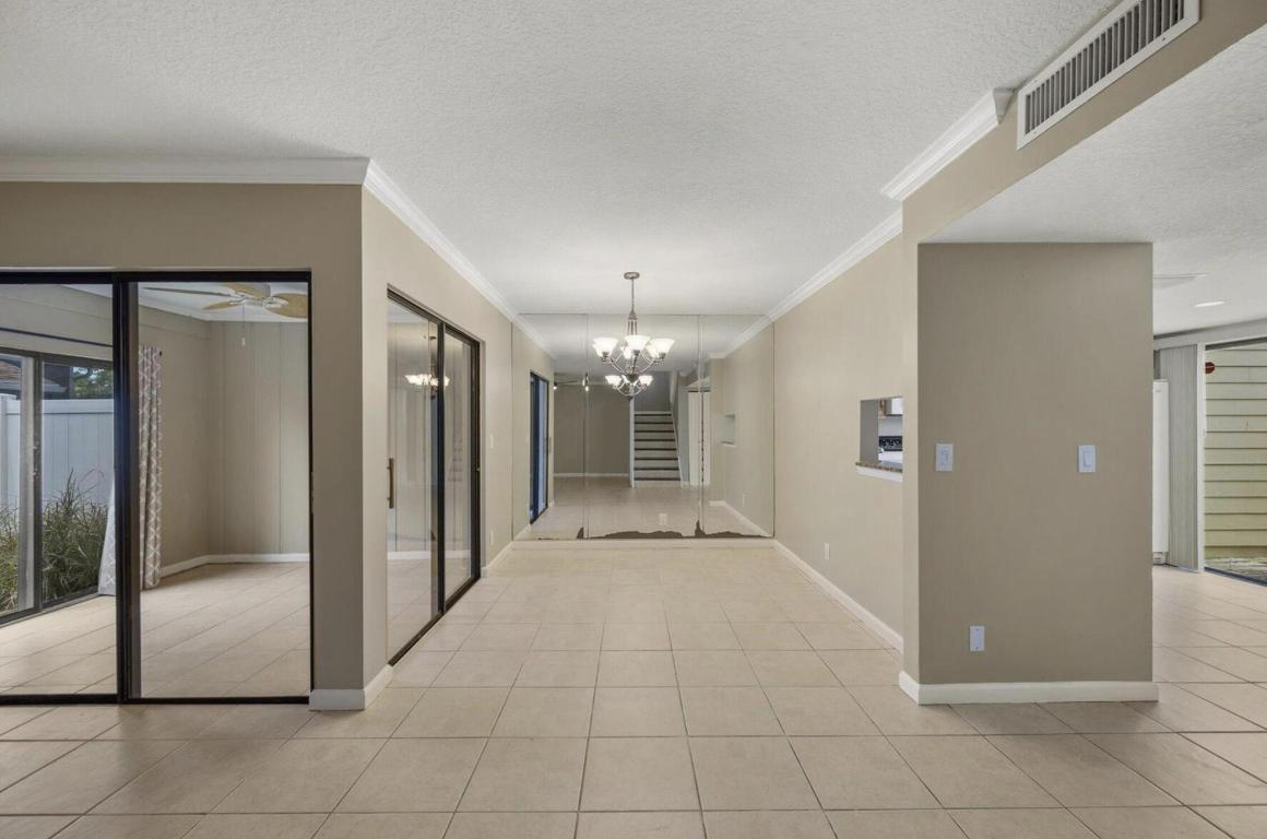 402 Lakewood Court Court 2b